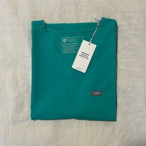 NWT Figs Catarina One Pocket Scrub Top Size M